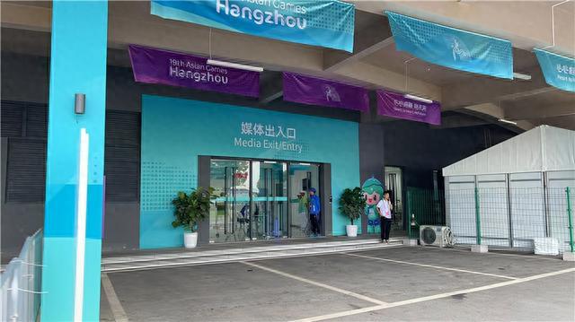 吉报记者带您体验 “脚踢的排球”——藤球(图3)