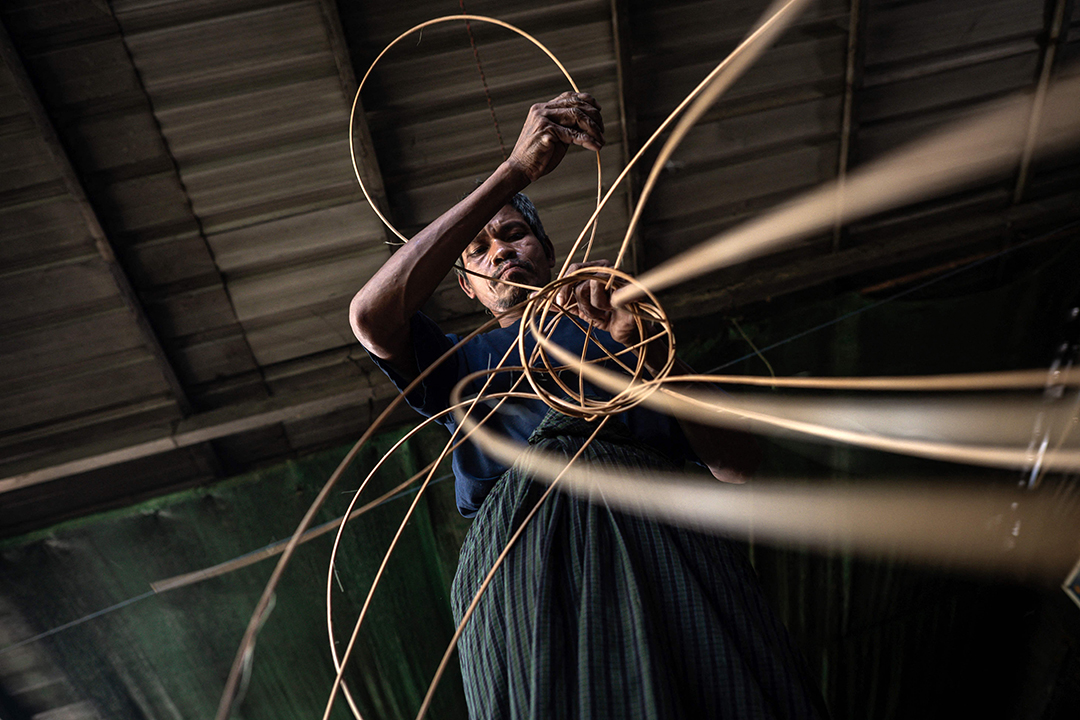 图集：缅甸藤球动荡中求存(图1)