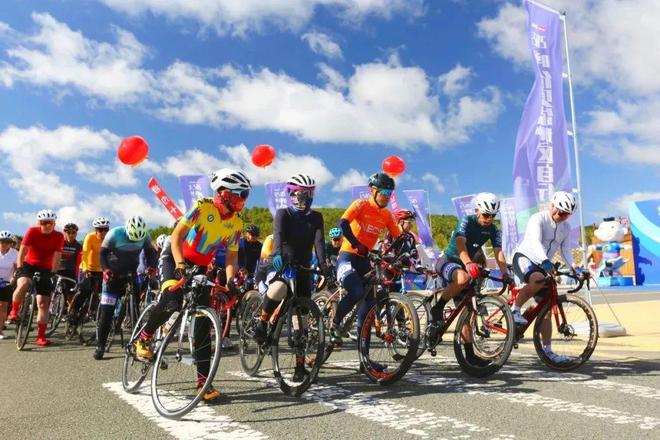 牙克石市：“体育+旅游”点燃生态活力 引领全季旅游新风尚(图7)