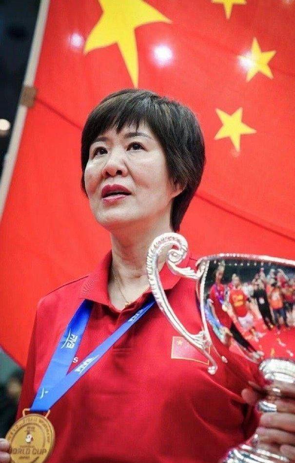 中国女排5任主教练3位堪称功勋教练、2位饱受争议你喜欢哪位(图5)