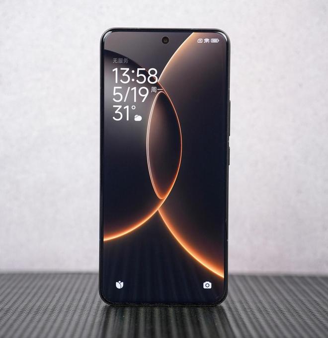 小米16系列规格全解析：直屏+新芯片+大电池亮点多多！(图1)