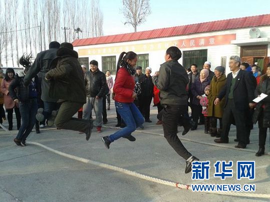 50后“微博书记”张泉年：带领全村走进“微时代”(图1)