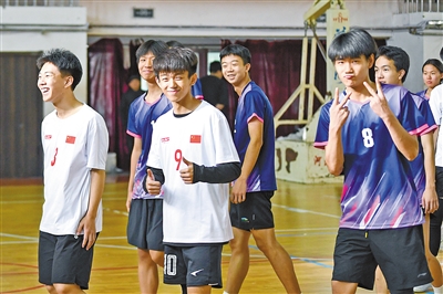 中国藤球男队“泰王杯”捧回金牌 创六年新高(图1)