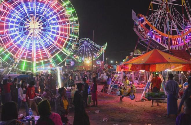 摊位费300万起中标价216亿！缅甸东吁第78届独立日庆典商业火爆(图2)