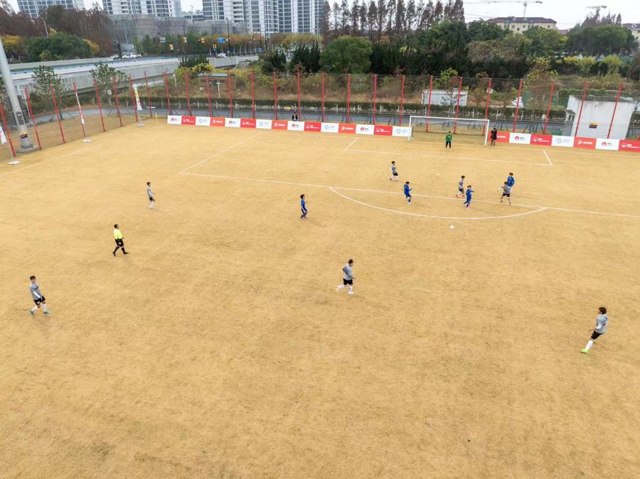 全国总工会慰问组深入内蒙古送温暖(图1)