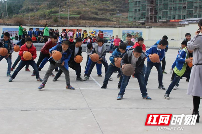 篮板球训练系统技术方案(图1)